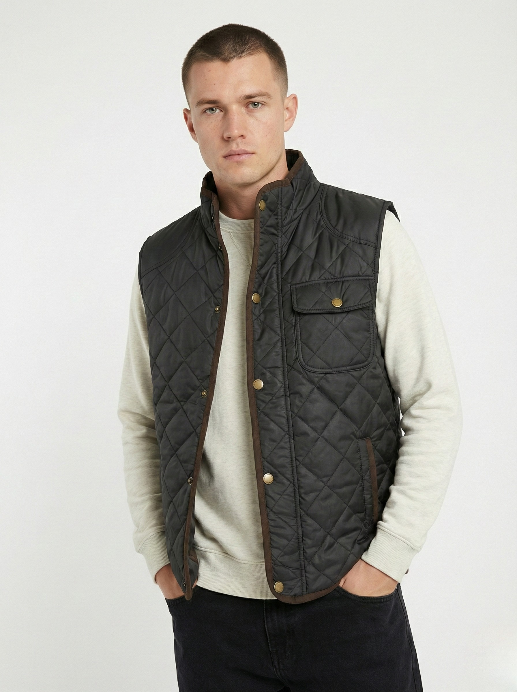 Shady Black Sleeveless Quilted Jacket