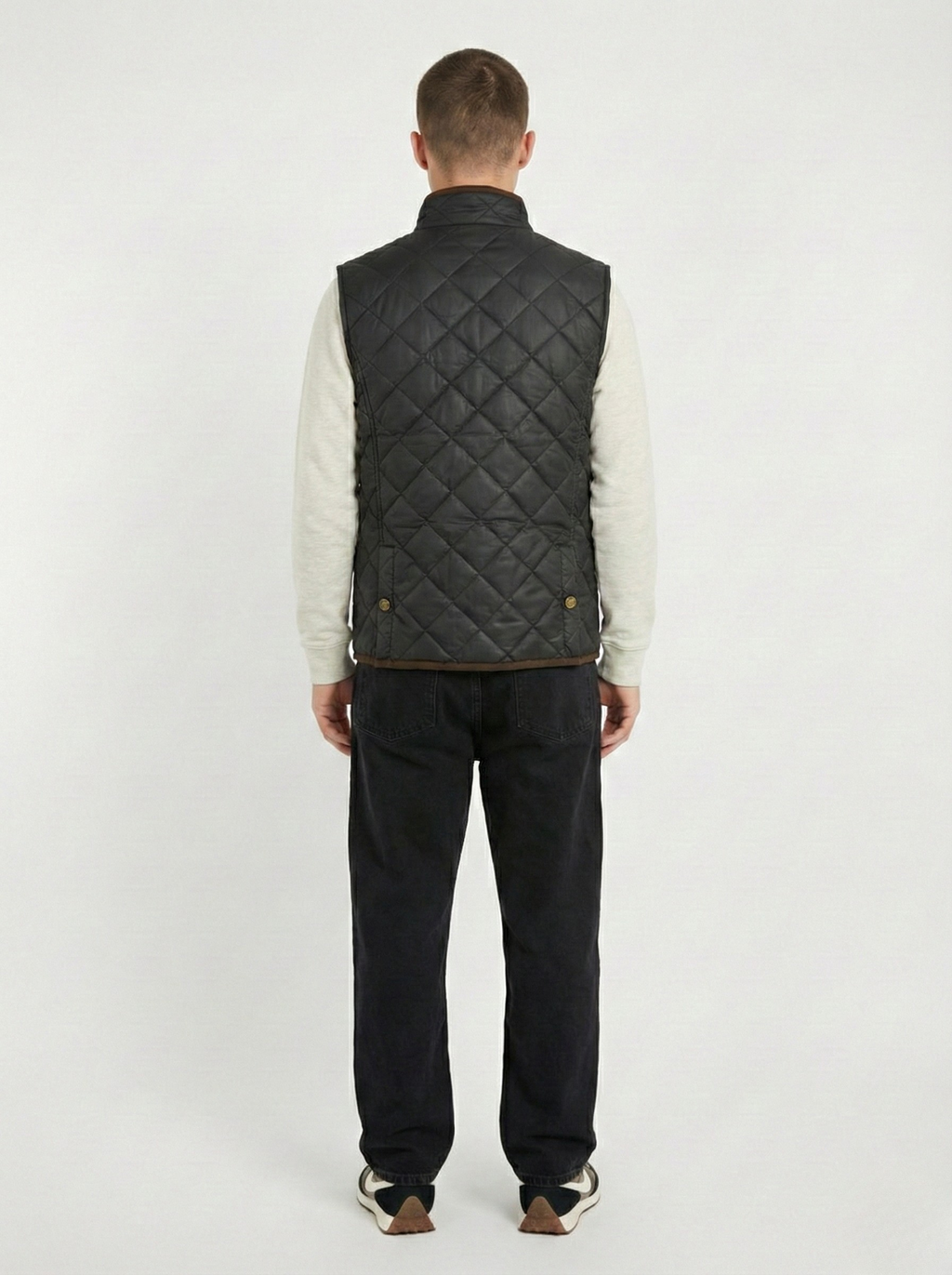 Shady Black Sleeveless Quilted Jacket