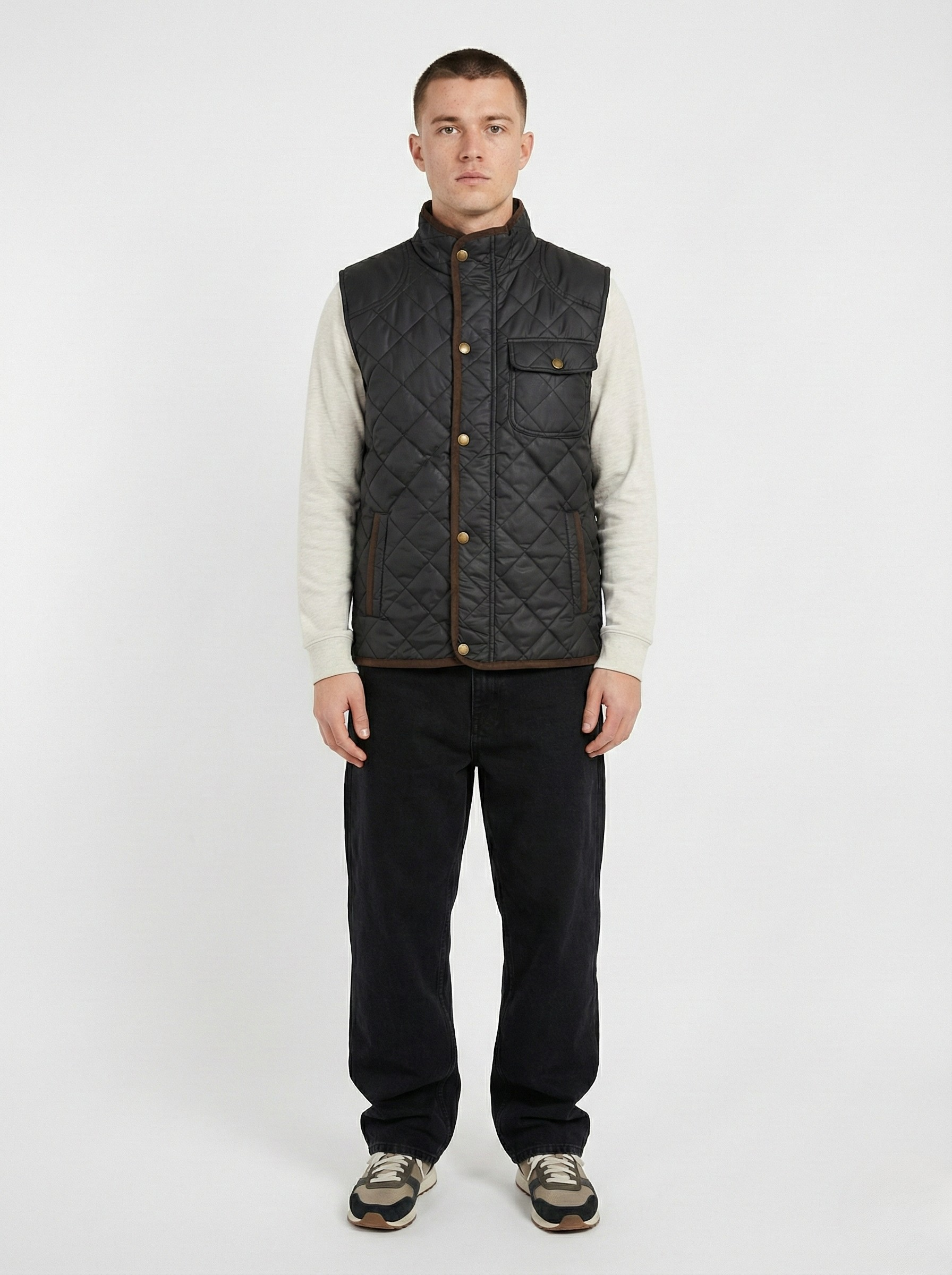Shady Black Sleeveless Quilted Jacket